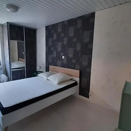 Agreable Maison De Village, Au Calme D'une Impasse Holiday home Aubiere