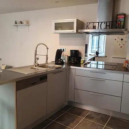 Holiday home Agreable Maison De Village, Au Calme D'une Impasse