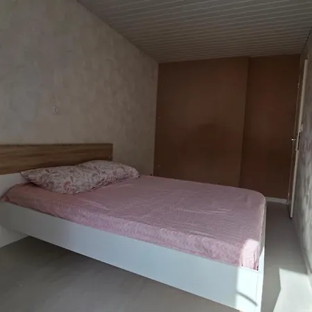 Maison De Village, Au Calme D'une Impasse Casa vacanze