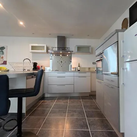 Maison De Village, Au Calme D'une Impasse Casa vacanze