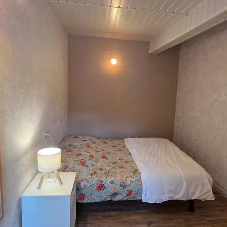 Agreable Maison De Village, Au Calme D'une Impasse *